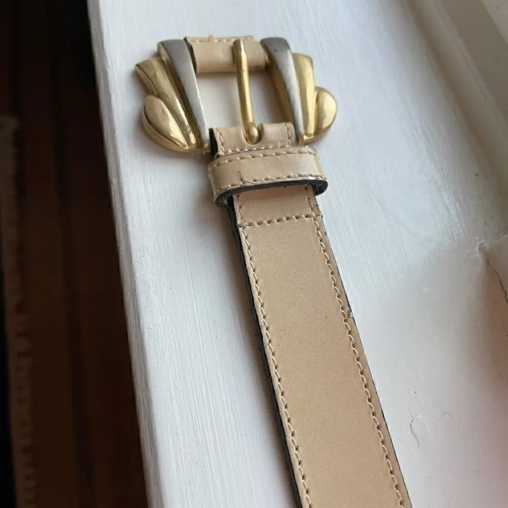 AdoppiaVita Leather Belt wTwo-Tone Deco Buckle